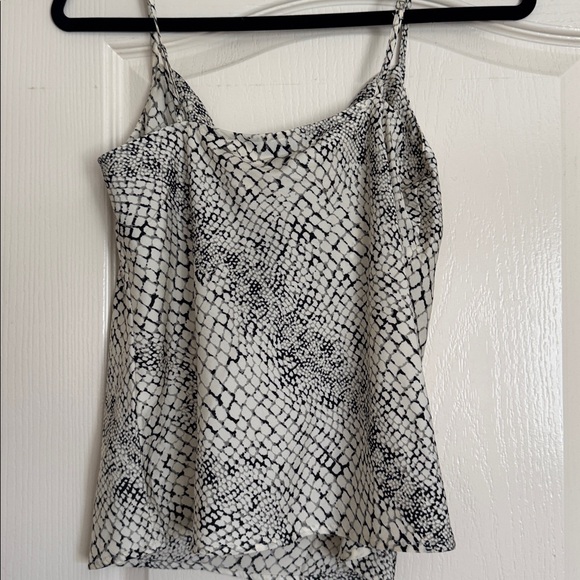 Banana Republic Black & White Snake-Print Cowl Neck Camisole - Picture 4 of 7